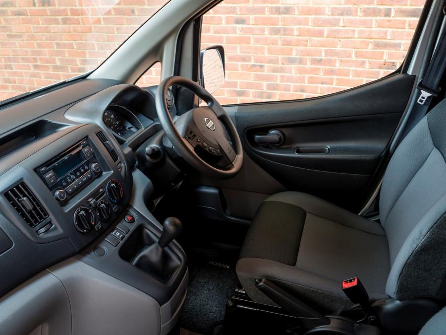  Nissan NV200 Fridge Van 2013 года  (UK) (фото 3 из 7)